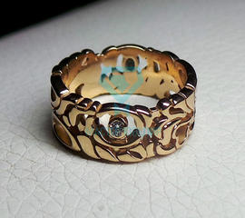 Обручальное кольца в виде коры дерева с бриллиантами на заказ
